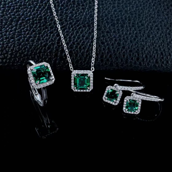 S925 Silver Lab Emerald Small Jewelry Set