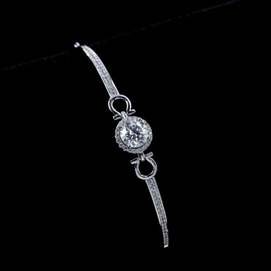 Moissanite Bracelet (L0251)